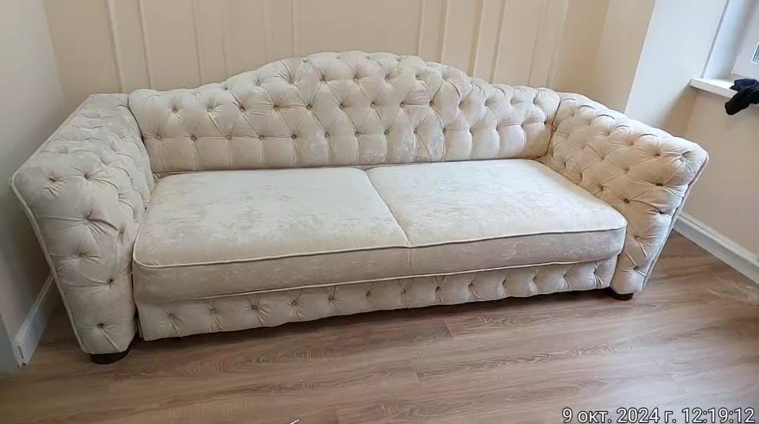 Замена обивки дивана на дому. Чудово