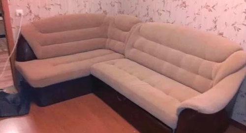 Перетяжка углового дивана. Чудово
